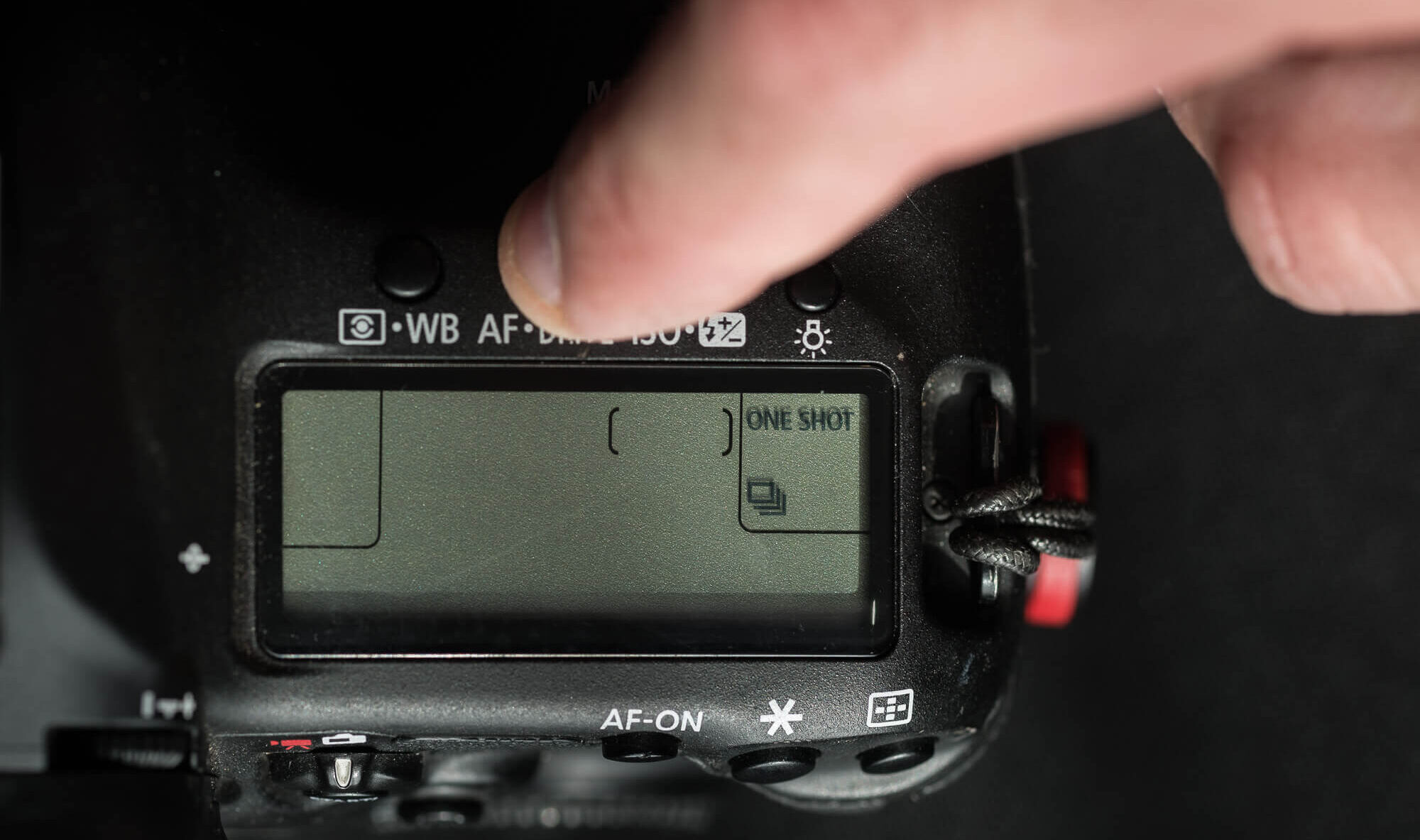 Capturing moving subjects with focus