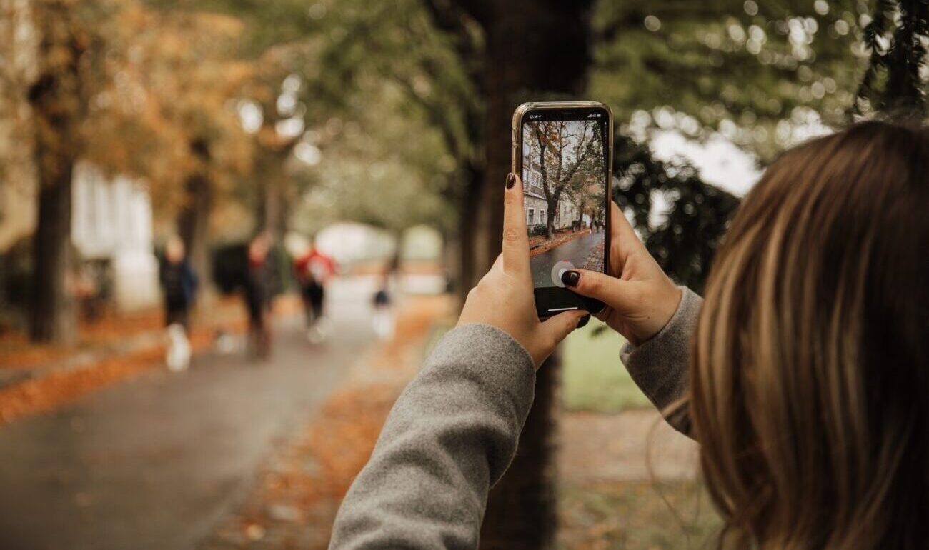 Mobile devices and using vertical frames