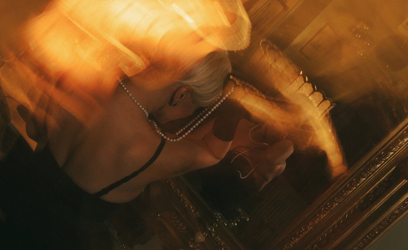 What motion blur in photography means