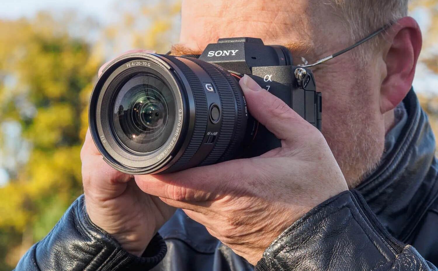 Mirrorless camera techniques
